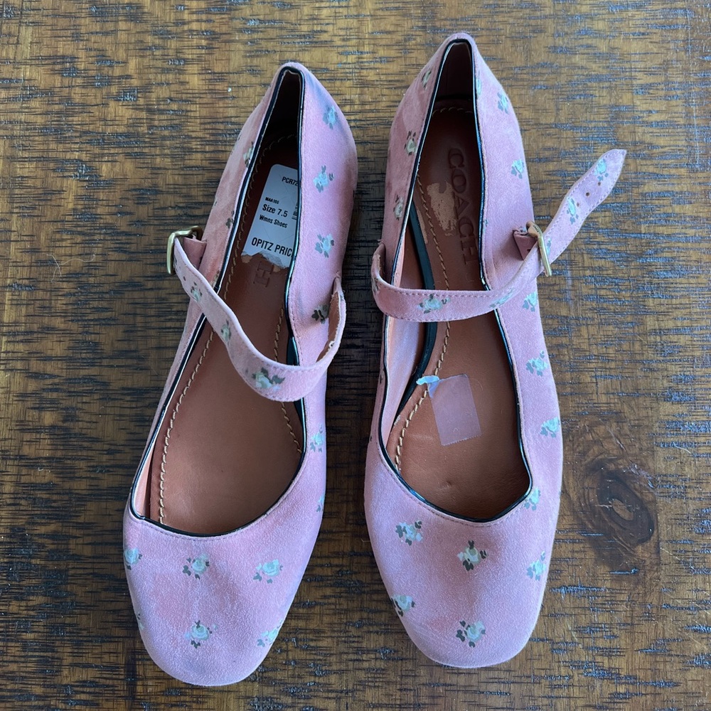 ✨SALE✨ Coach ballet flats ✨SALE✨